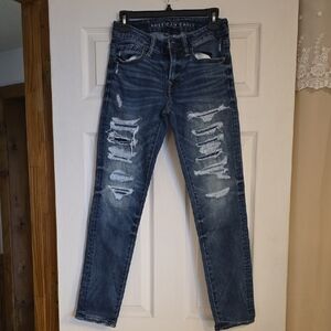 American Eagle Outfitters Men's Dark Blue Ripped Skinny Jeans